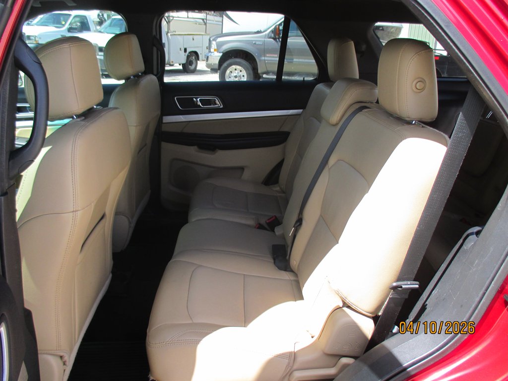 2016 Ford Explorer - $13,995