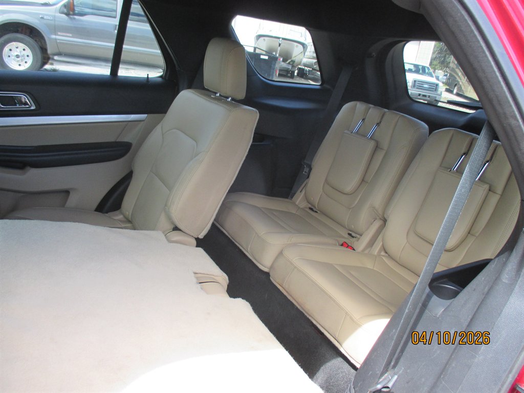 2016 Ford Explorer - $13,995