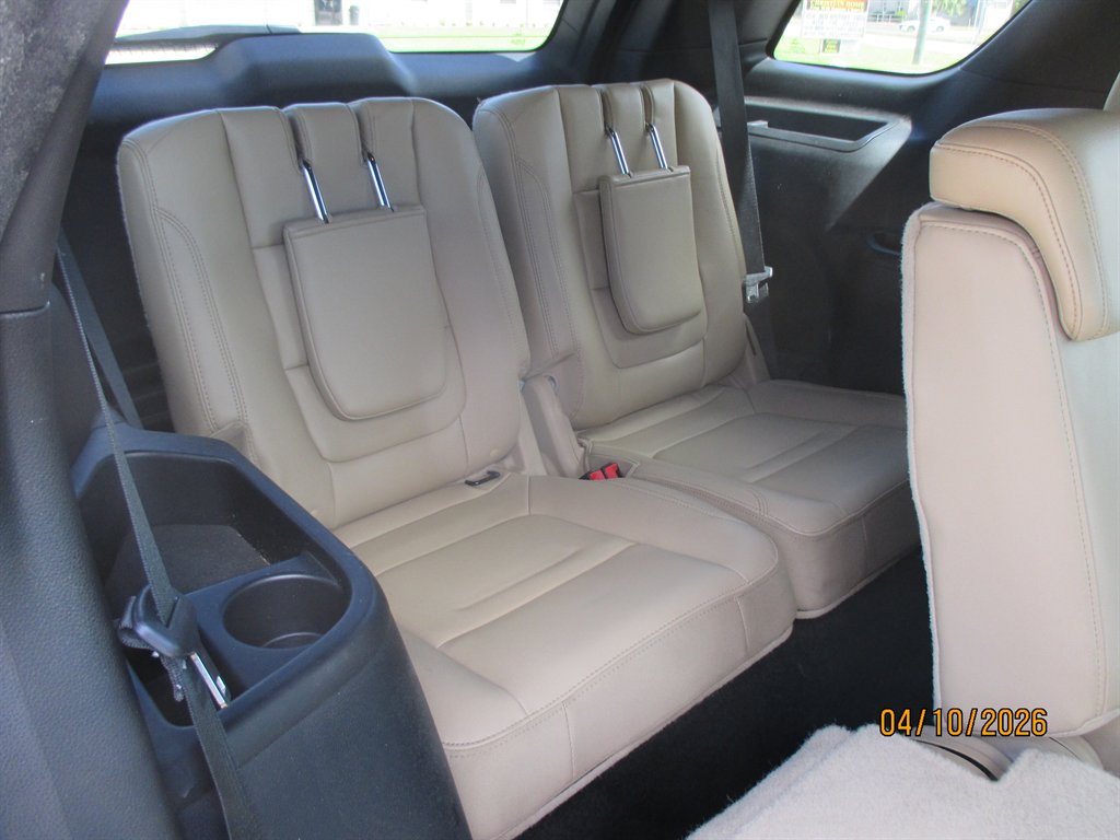 2016 Ford Explorer - $13,995