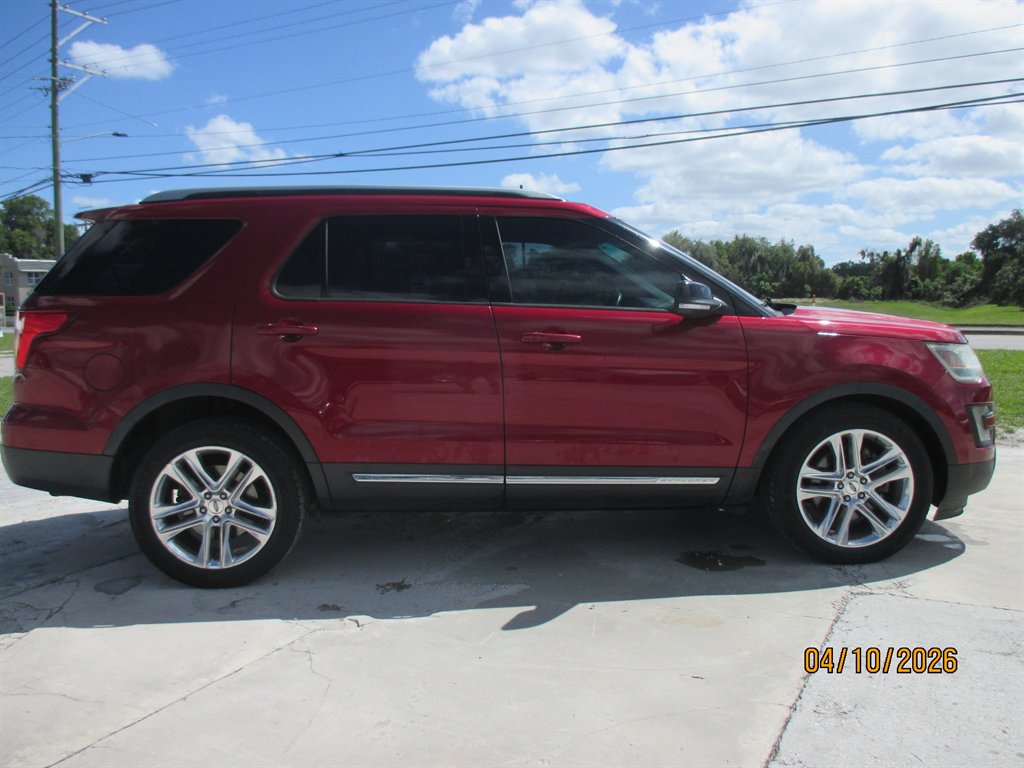 2016 Ford Explorer - $13,995