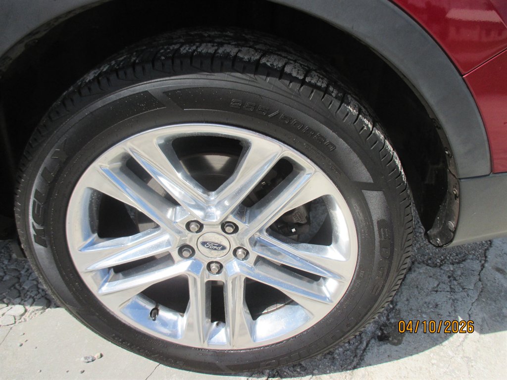 2016 Ford Explorer - $13,995