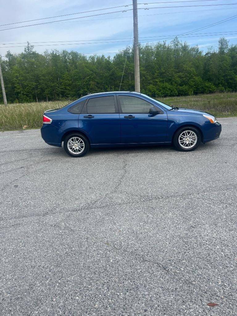 2009 Ford Focus SE photo