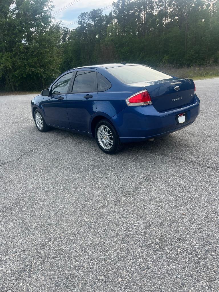 2009 Ford Focus SE photo