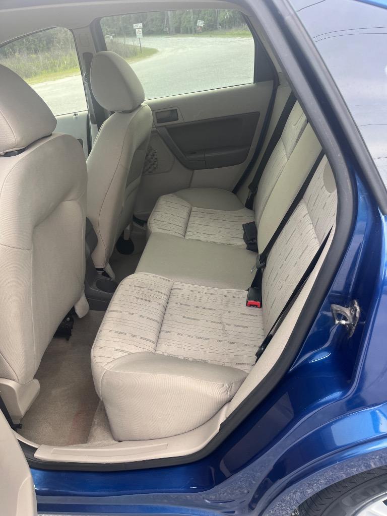 2009 Ford Focus SE photo