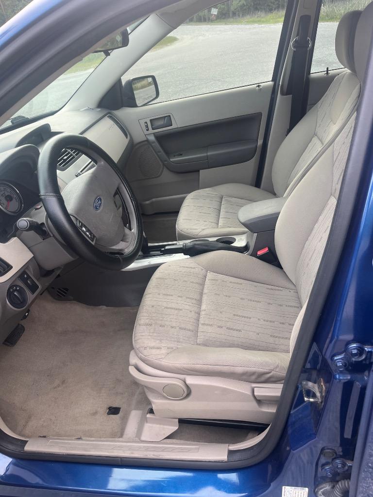 2009 Ford Focus SE photo