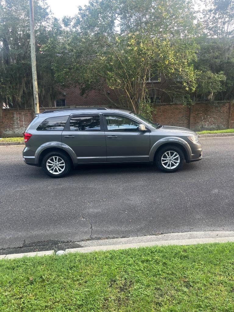 2013 Dodge Journey - $4,000