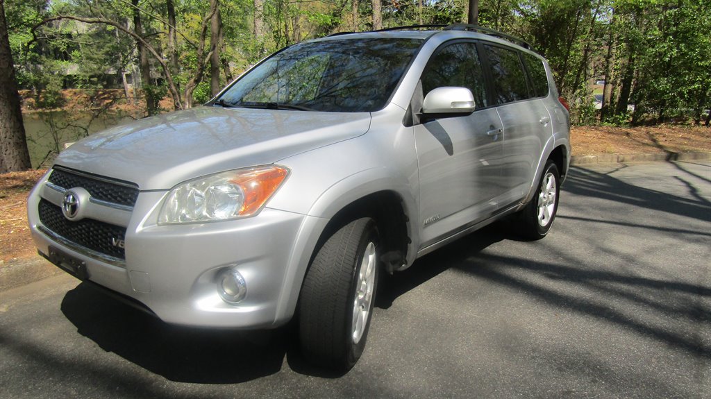 2009 Toyota RAV4 Limited photo