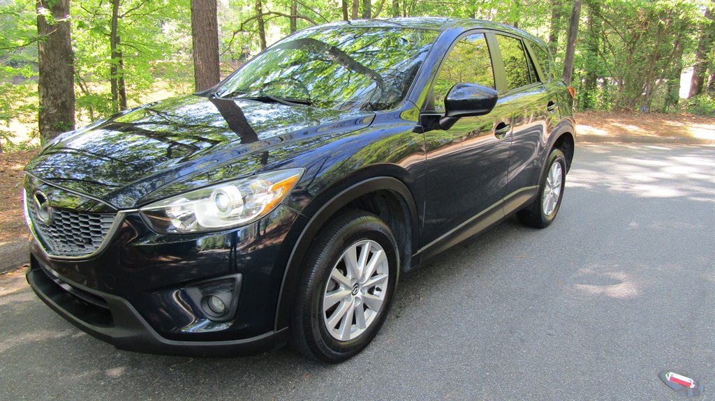 The 2014 Mazda CX-5 Touring photos