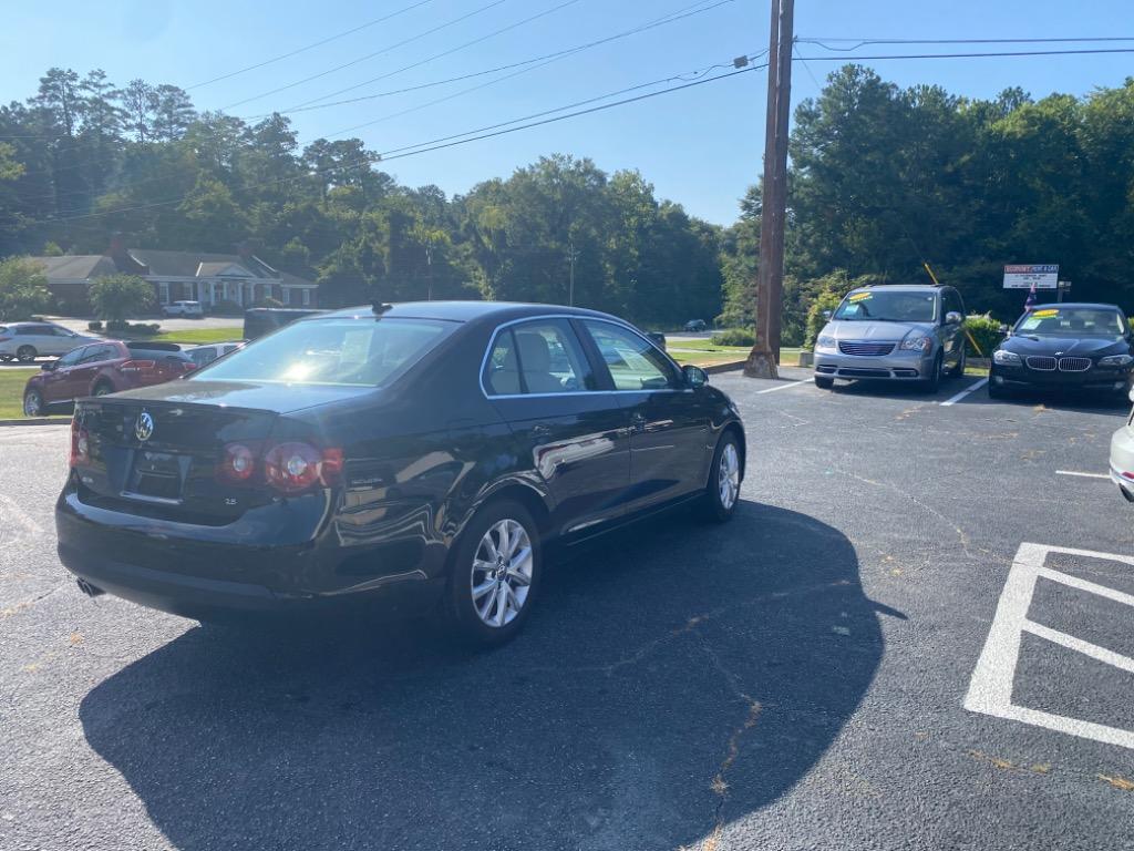 2010 Volkswagen Jetta - $8,995