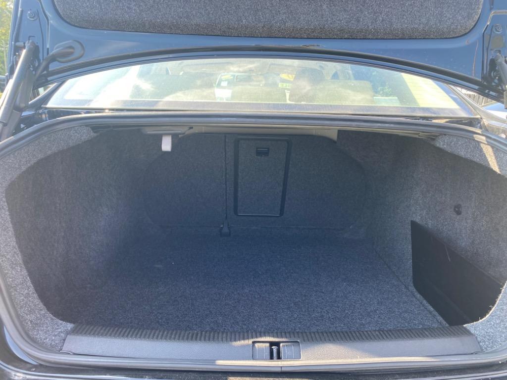 2010 Volkswagen Jetta - $8,995