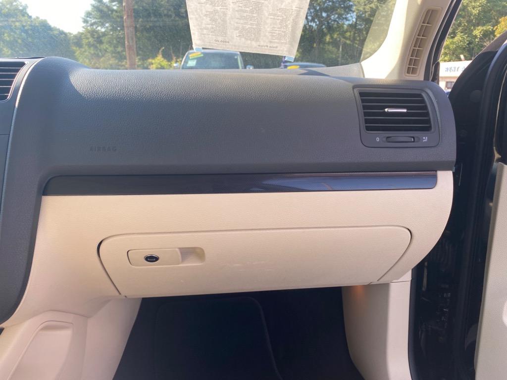 2010 Volkswagen Jetta - $8,995