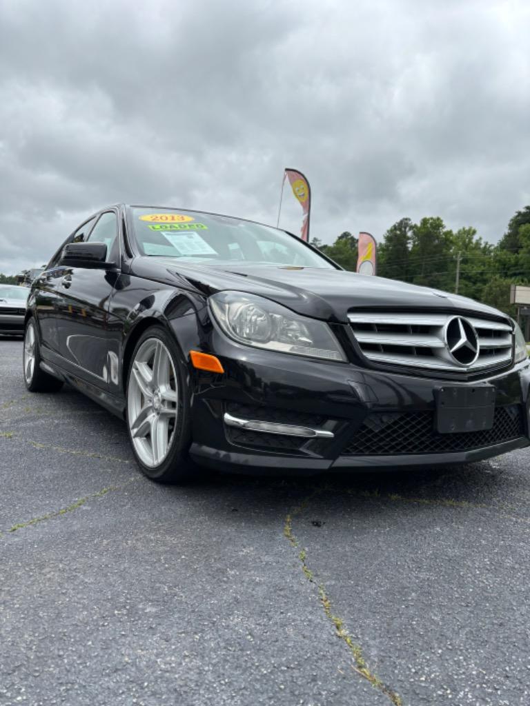 2013 Mercedes-Benz C-Class C300 4MATIC Luxury photo