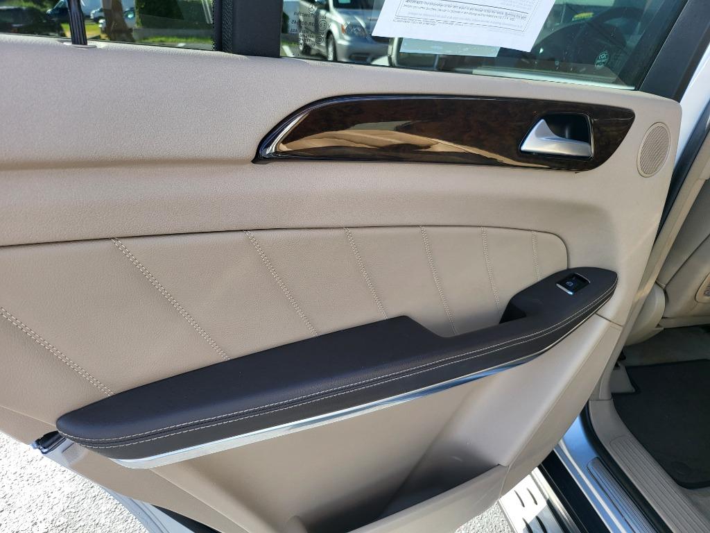 2014 Mercedes-Benz GL-Class - $13,995
