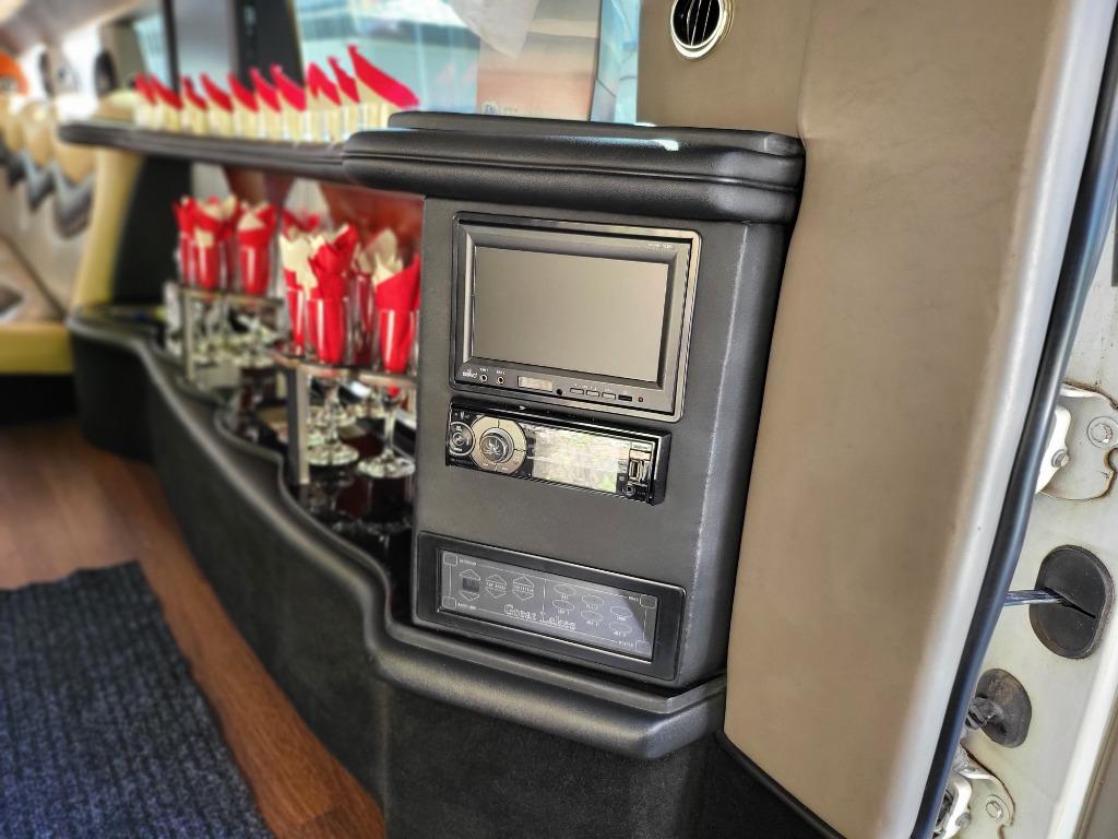 2005 HUMMER H2 - $27,995