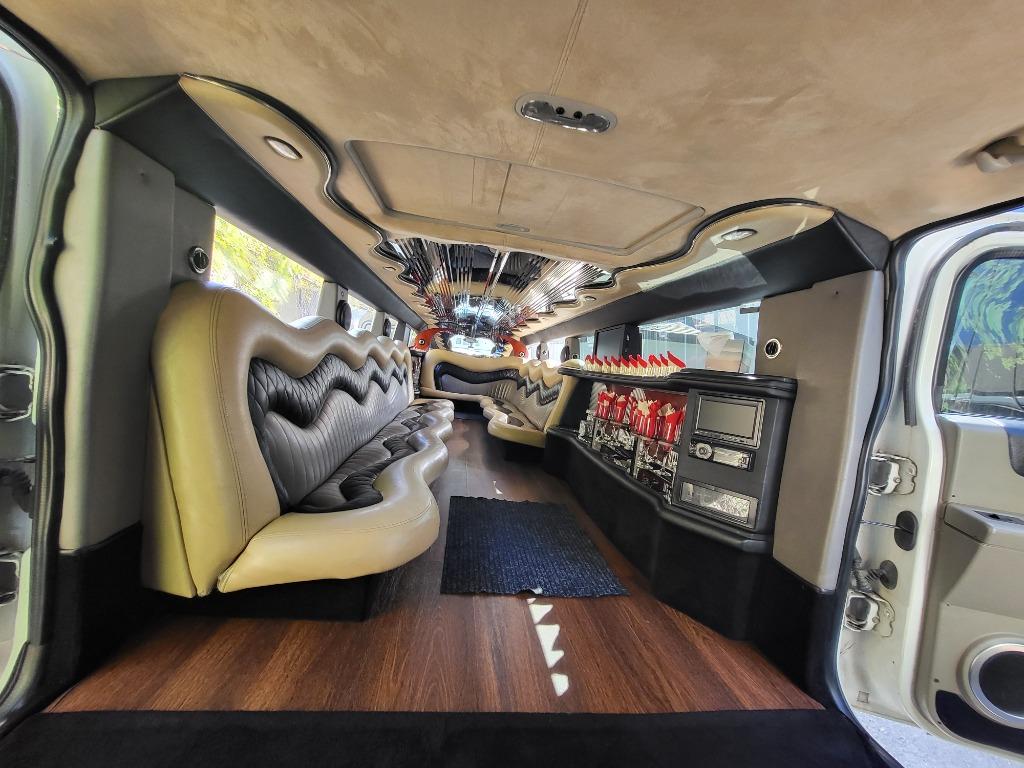 2005 HUMMER H2 - $27,995