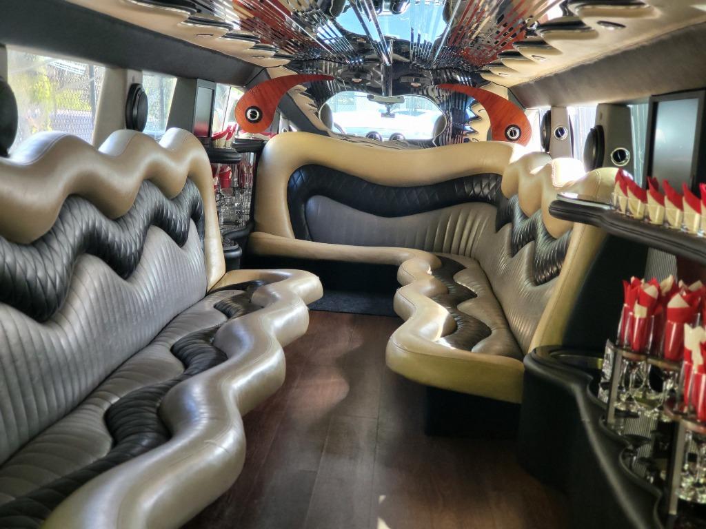 2005 HUMMER H2 - $27,995