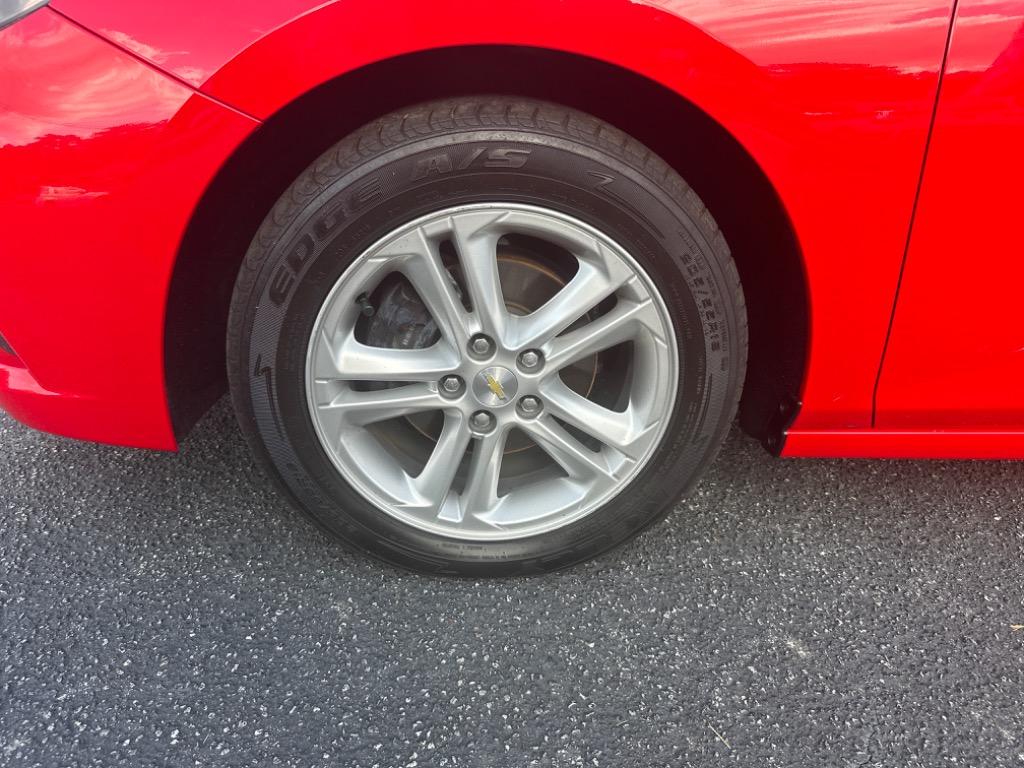 2016 Chevrolet Cruze - $11,495
