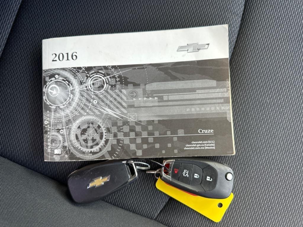 2016 Chevrolet Cruze - $11,495