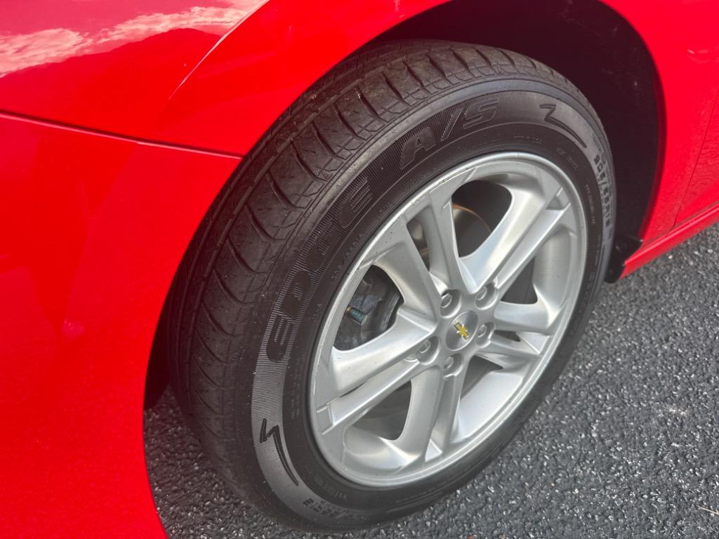 2016 Chevrolet Cruze - $11,495