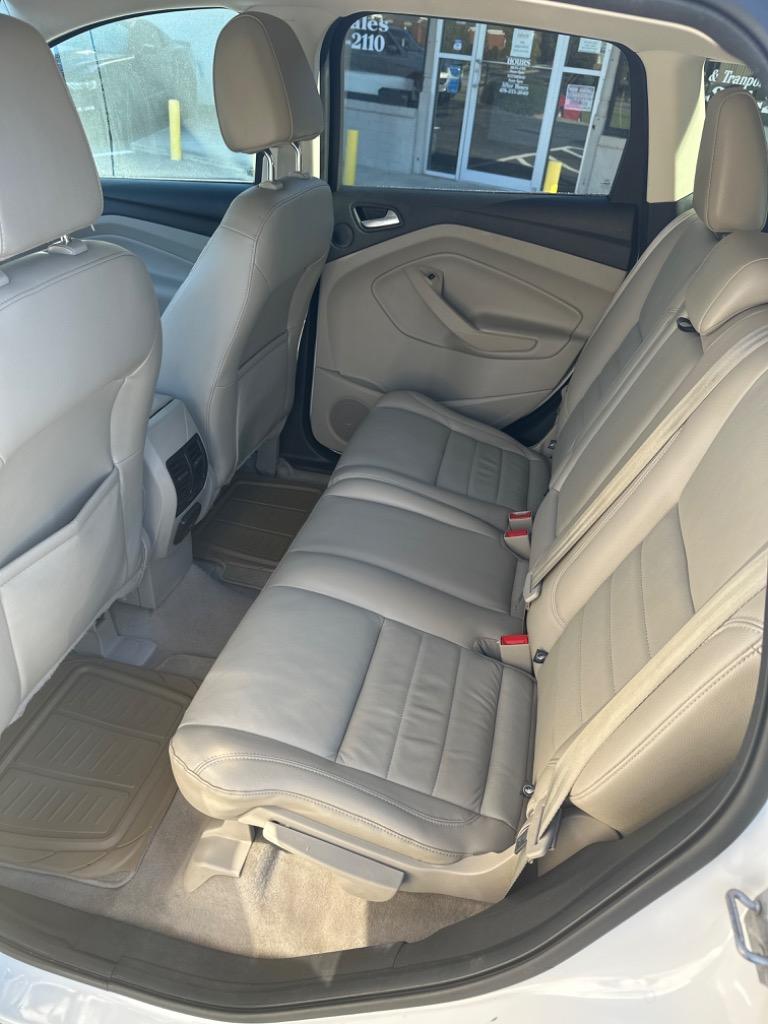 2013 Ford Escape - $9,995