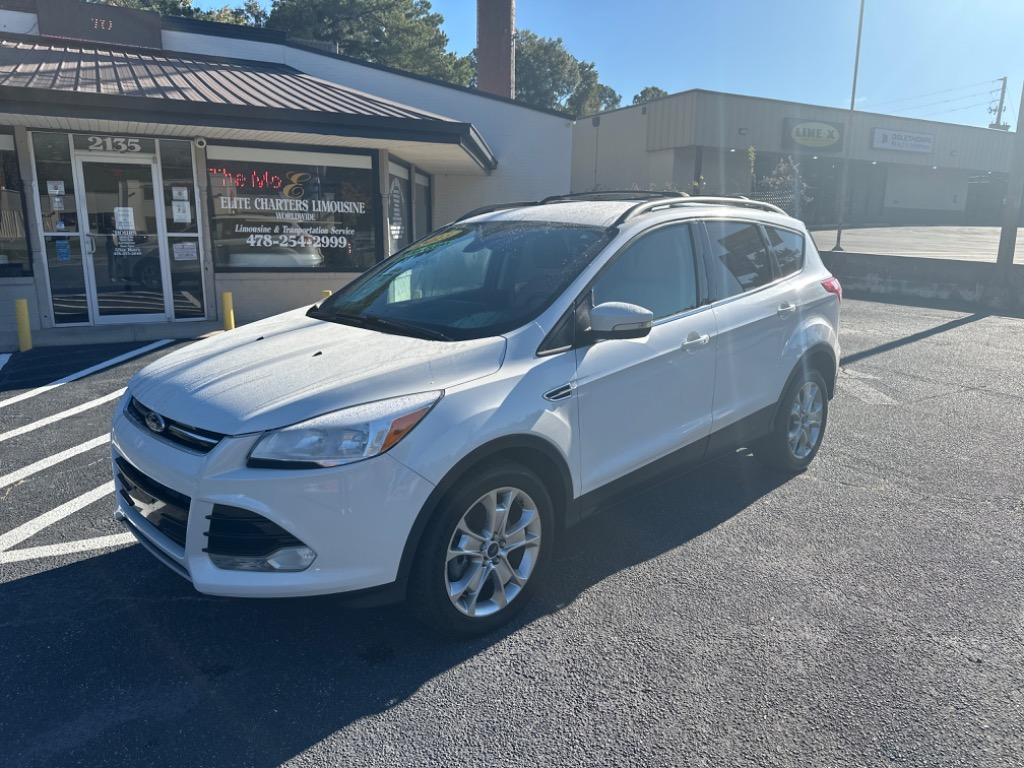 2013 Ford Escape - $9,995