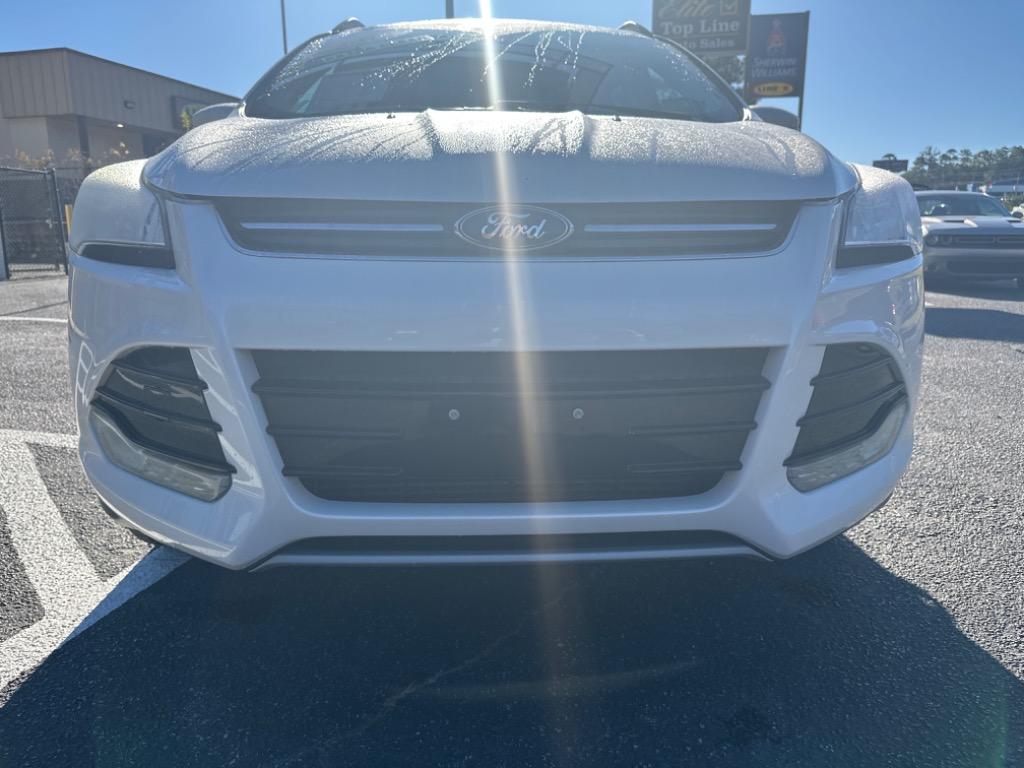 2013 Ford Escape - $9,995