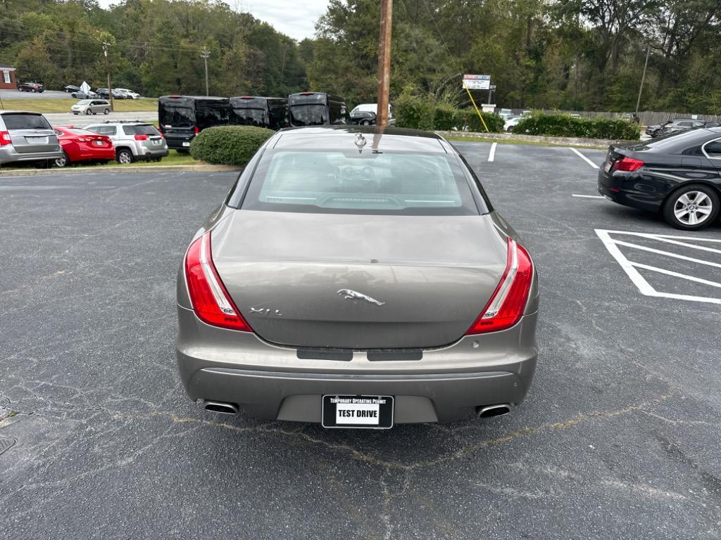 2011 Jaguar XJL Supercharged photo