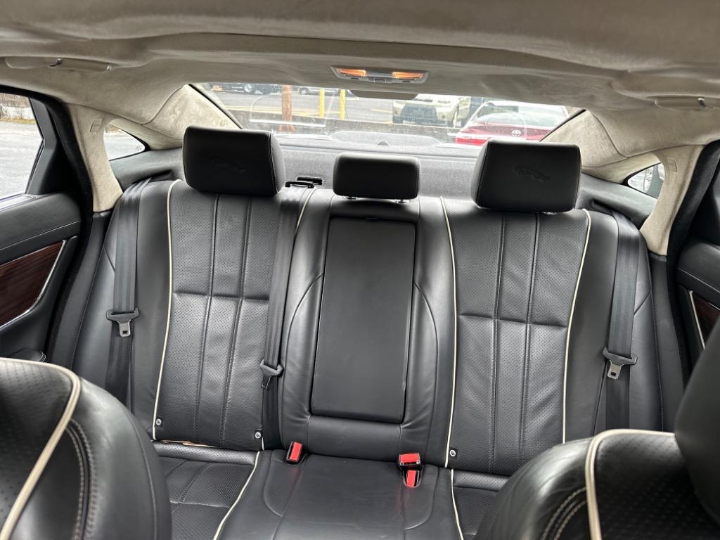 2011 Jaguar XF - $13,995