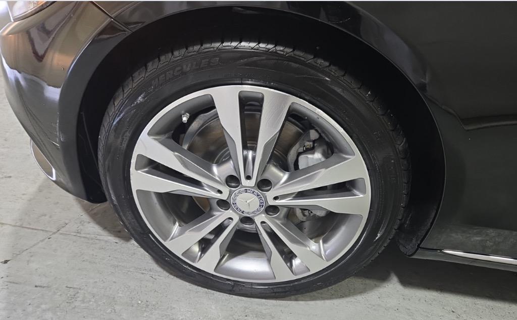 2016 Mercedes-Benz C-Class - $14,995