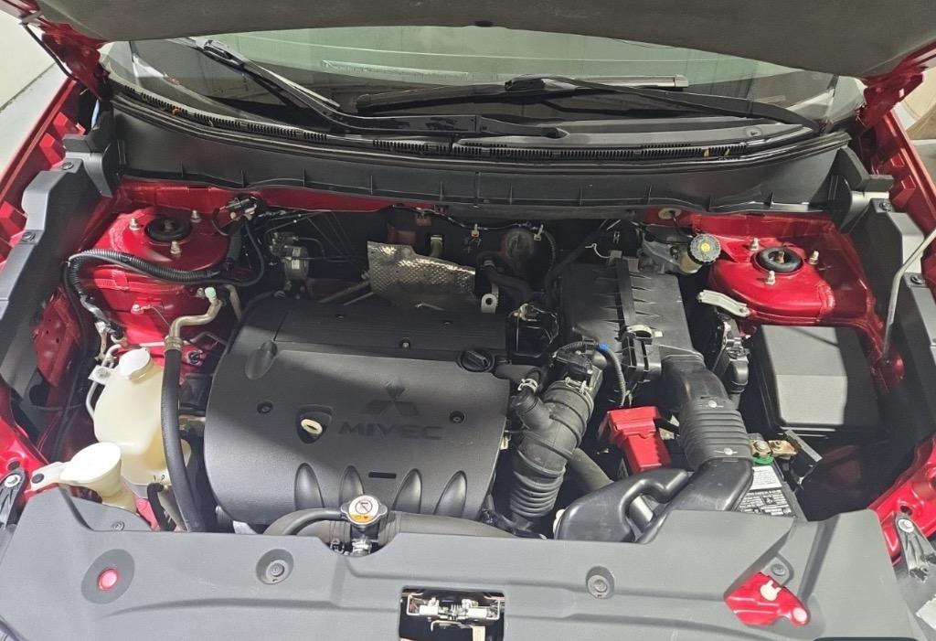 2015 Mitsubishi Outlander - $8,995
