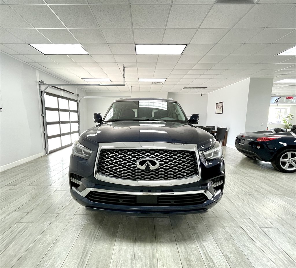 2018 Infiniti QX80 photo