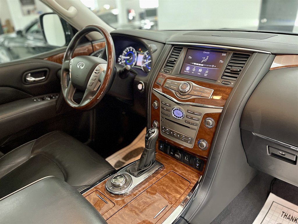 2018 Infiniti QX80 photo