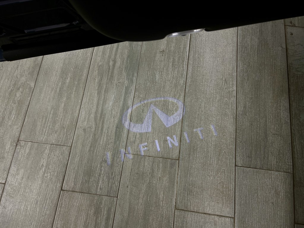 2018 Infiniti QX80 photo