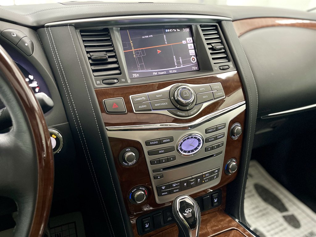 2018 Infiniti QX80 photo