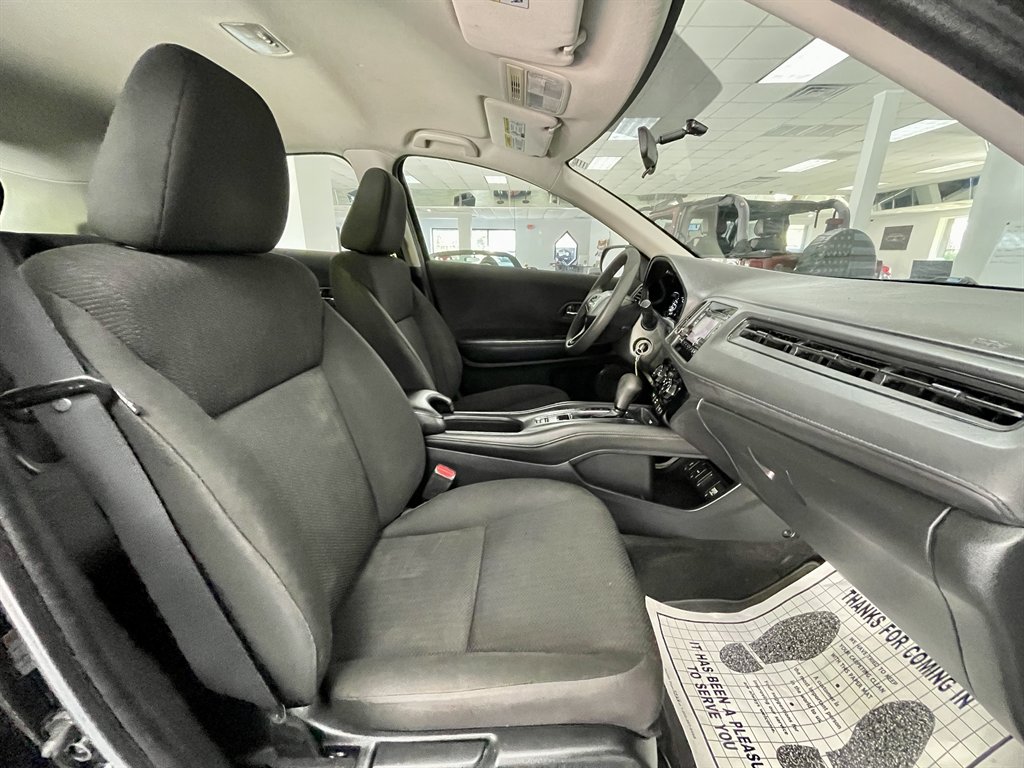 2016 Honda HR-V LX photo