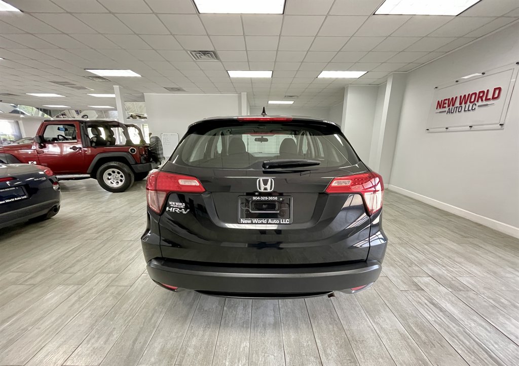 2016 Honda HR-V LX photo