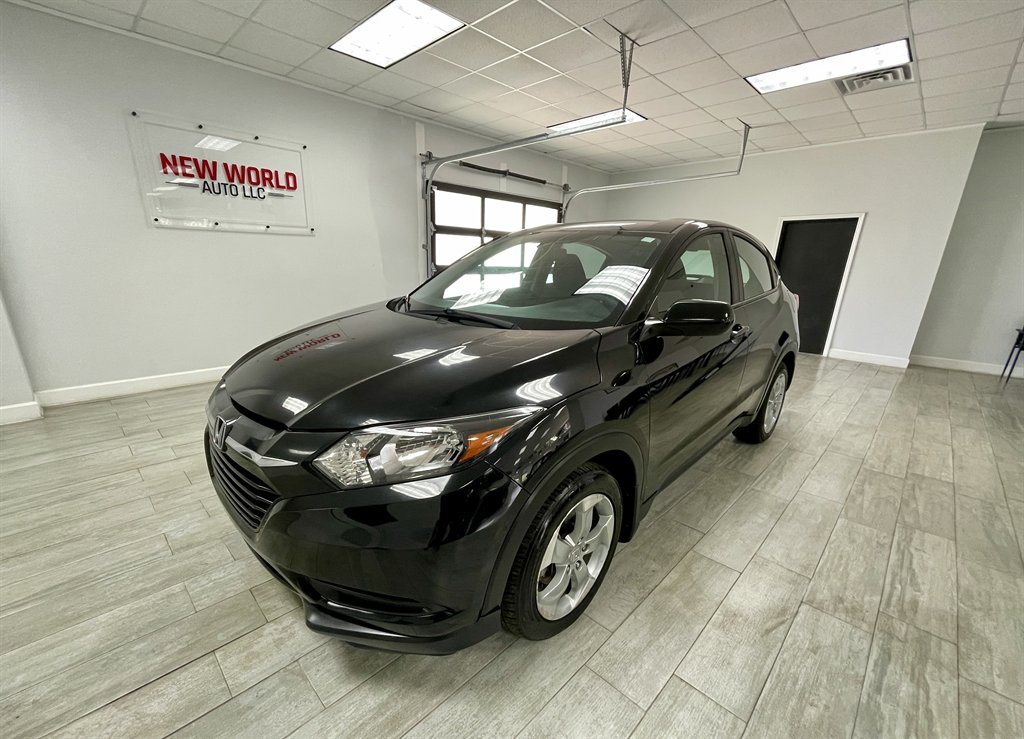 2016 Honda HR-V LX photo