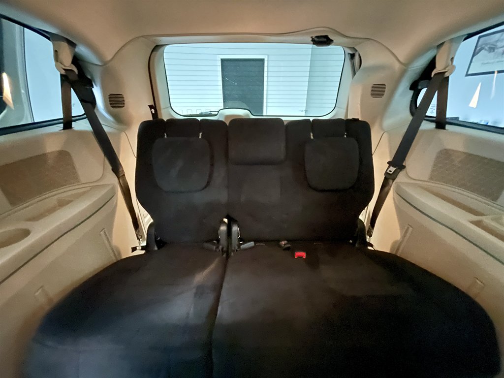 2013 Dodge Grand Caravan SXT photo
