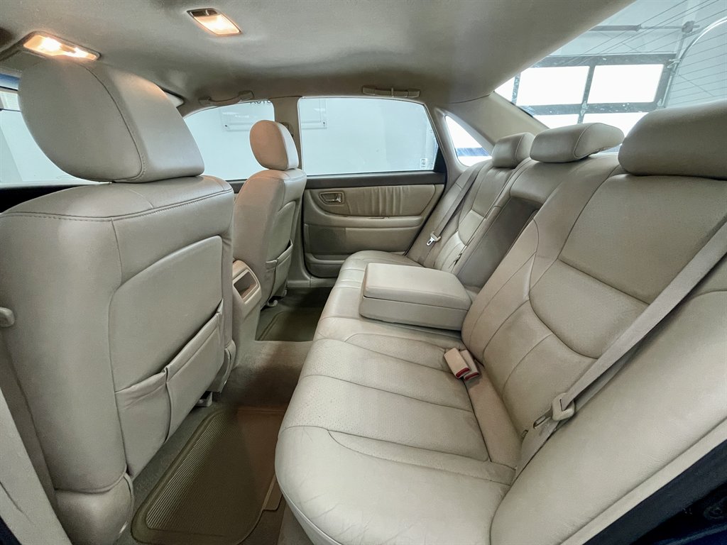 2003 Toyota Avalon XL photo