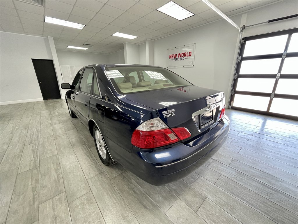 2003 Toyota Avalon XL photo