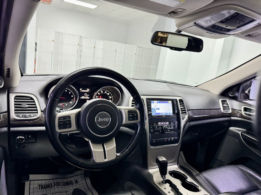 2011 Jeep Grand Cherokee Laredo photo