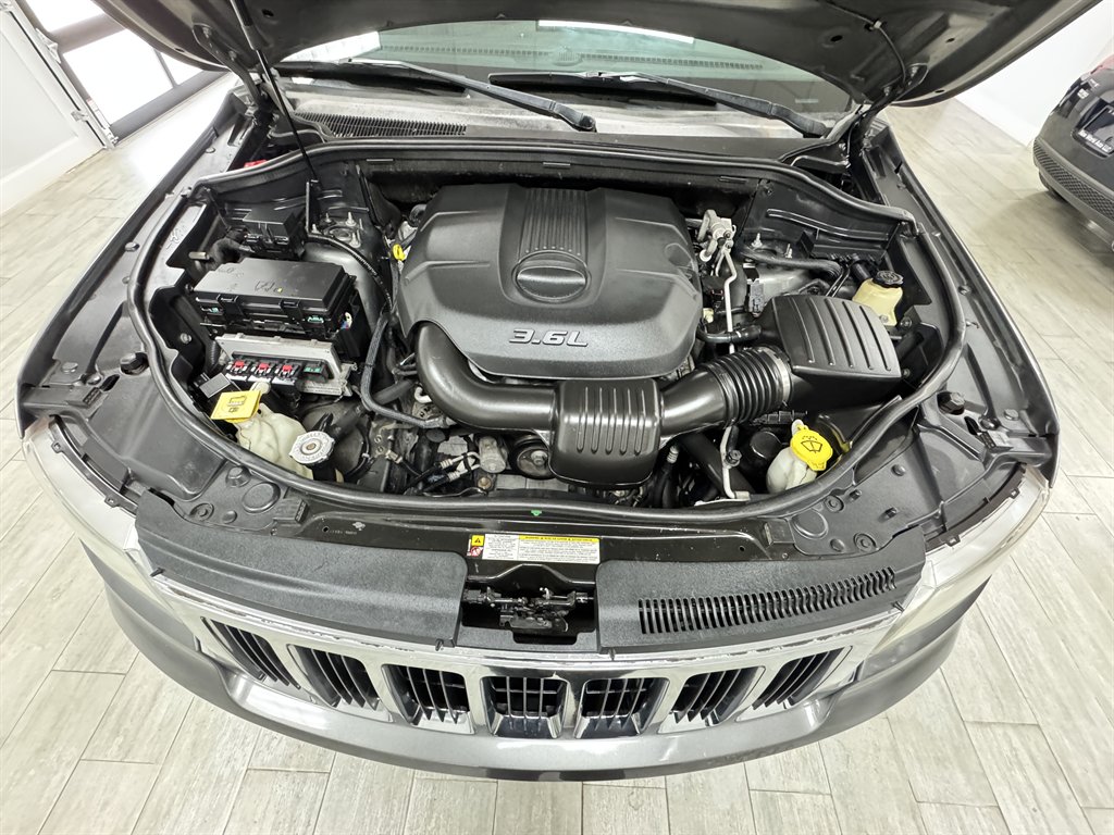 2011 Jeep Grand Cherokee Laredo photo