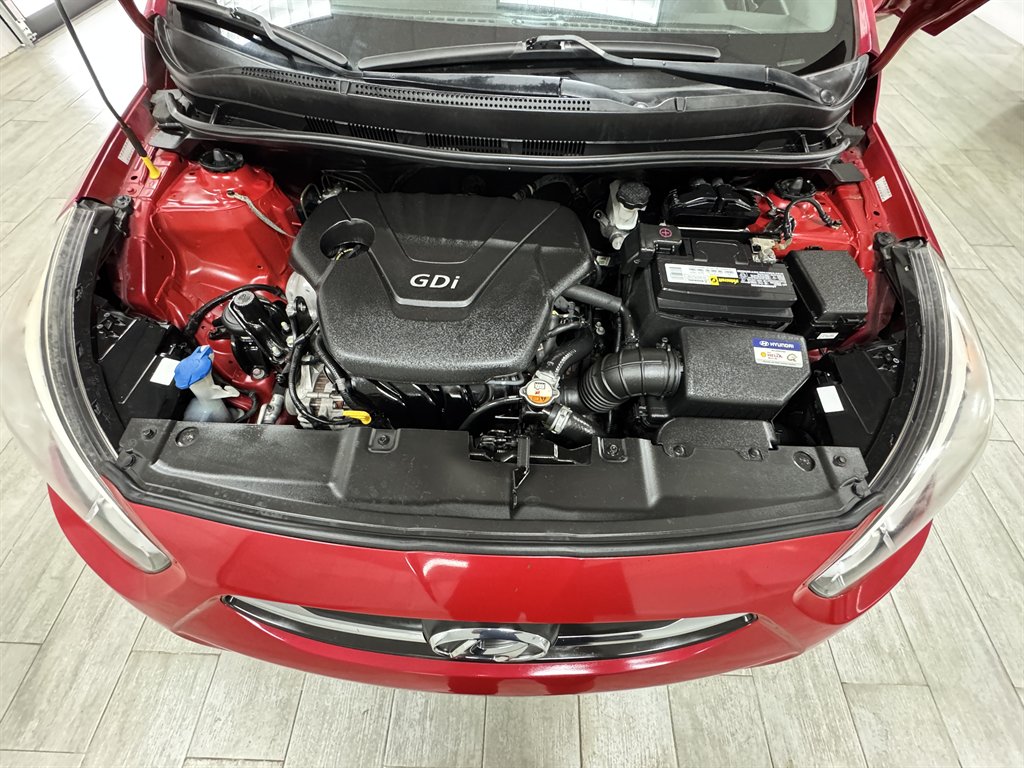 2016 Hyundai Accent SE photo