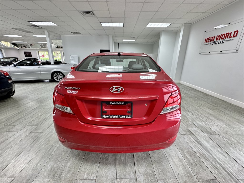 2016 Hyundai Accent SE photo