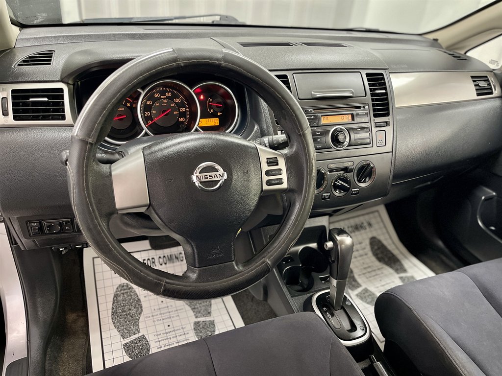 2009 Nissan Versa 1.8 S photo