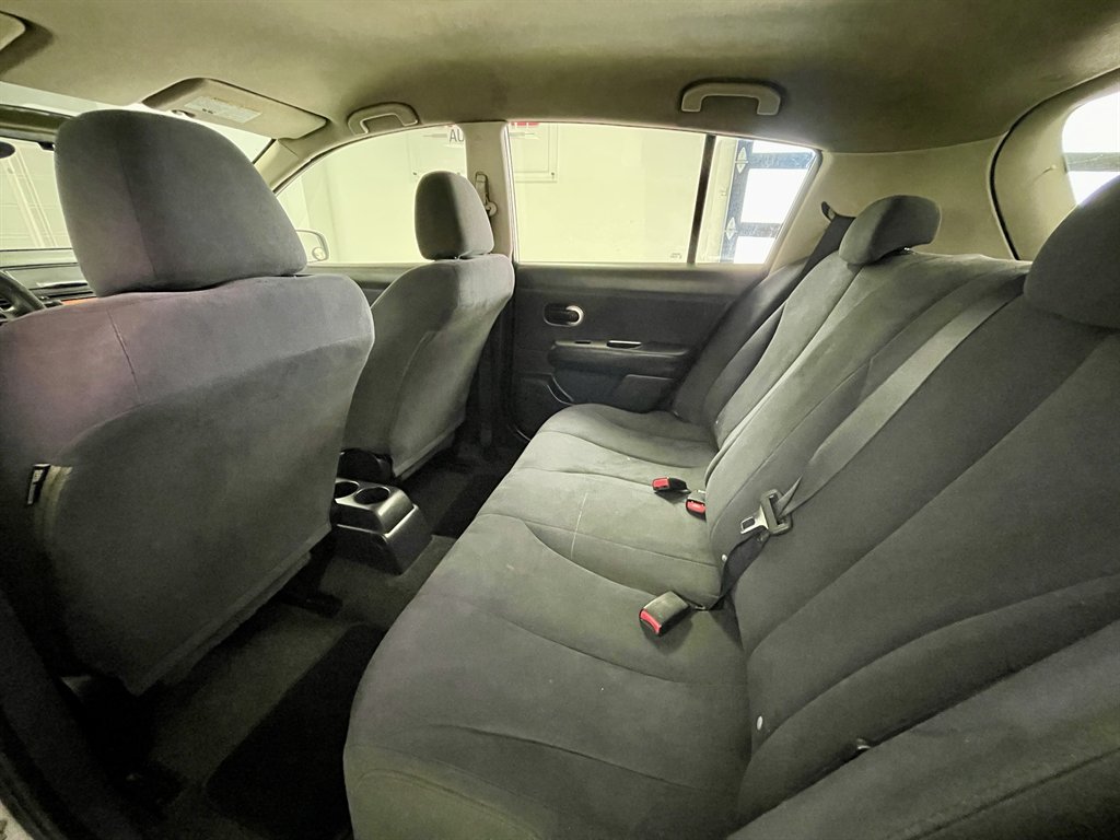 2009 Nissan Versa 1.8 S photo