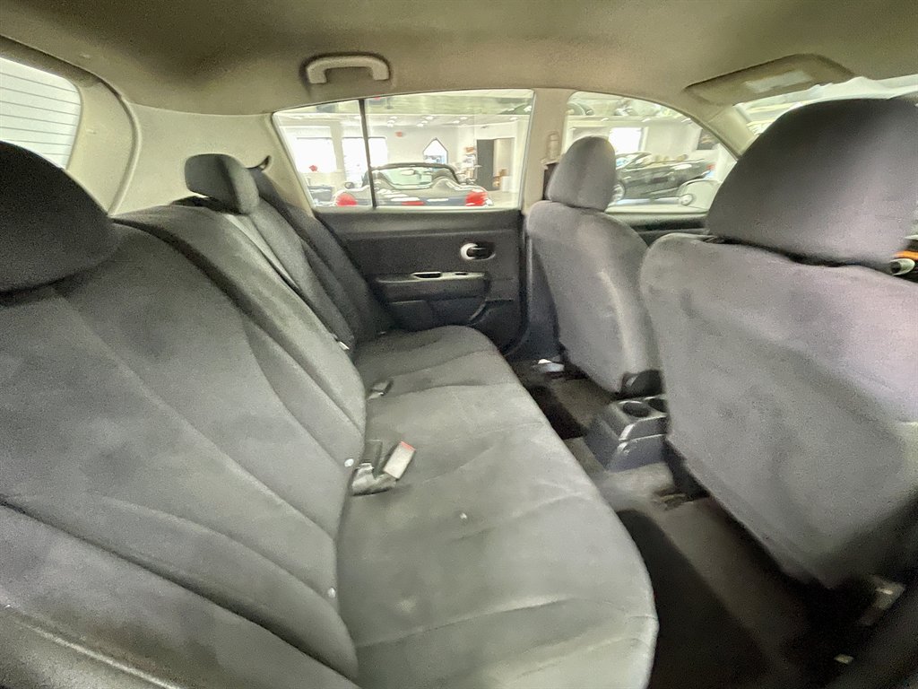 2009 Nissan Versa 1.8 S photo