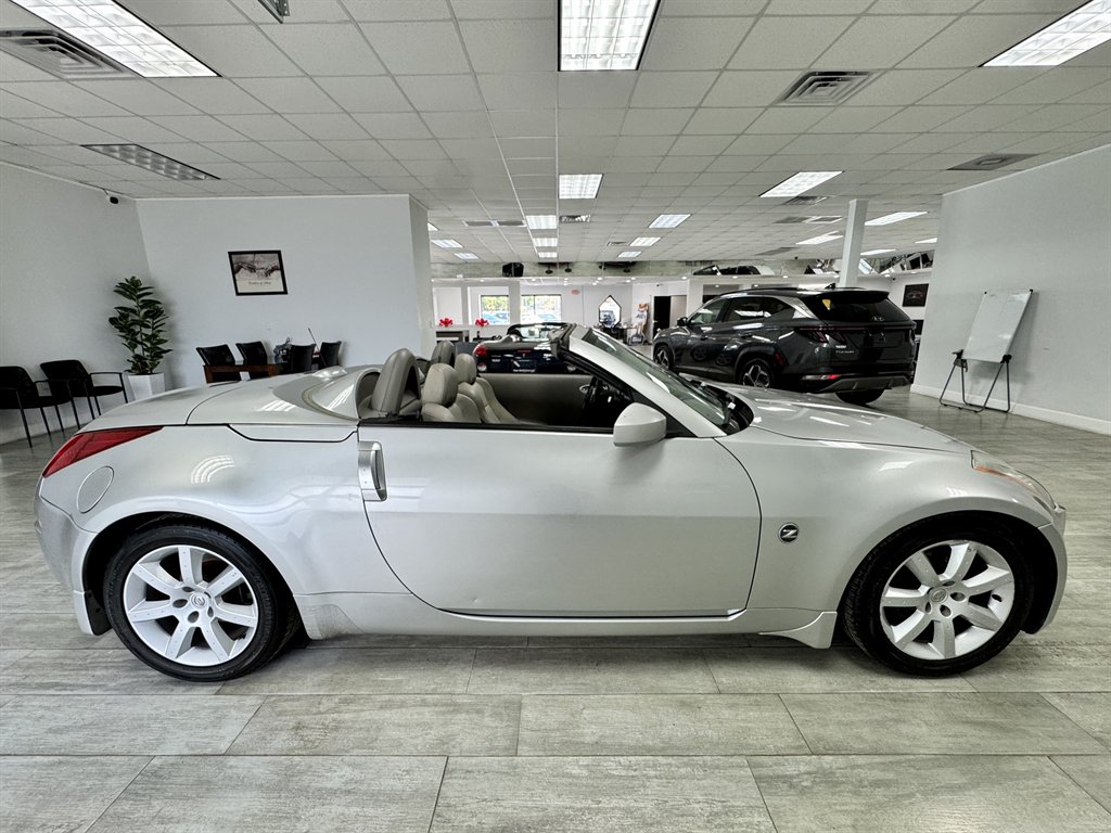 2004 Nissan 350Z Enthusiast photo
