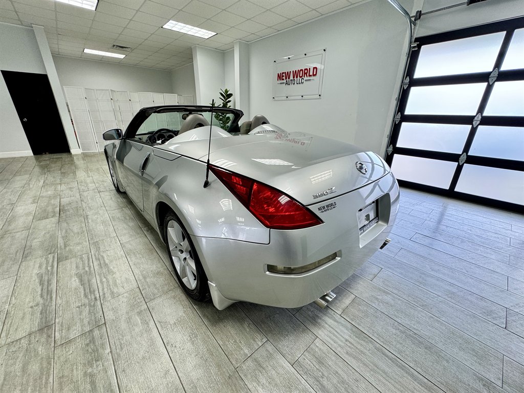 2004 Nissan 350Z Enthusiast photo