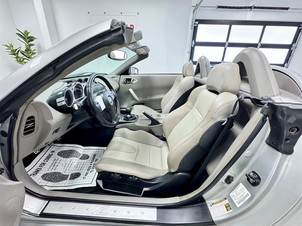2004 Nissan 350Z Enthusiast photo